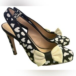 abs by allen schwartz high heel pumps